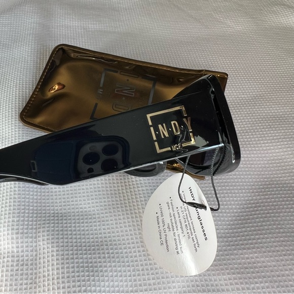 FreePeople Indy Sunglasses - Picture 7 of 8